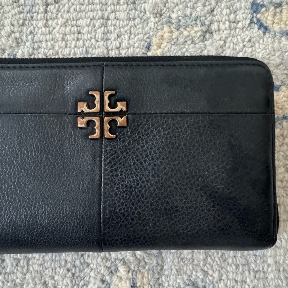 Tory Burch large black leather wallet - Picture 2 of 5